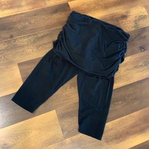 Legacy Skirted Capri Leggings L